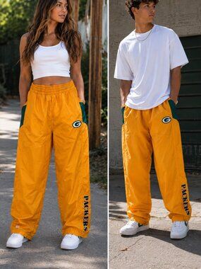 Vintage Green Bay Packers NFL Nylon Windbreaker Track Pants Youth XL Gold Green
